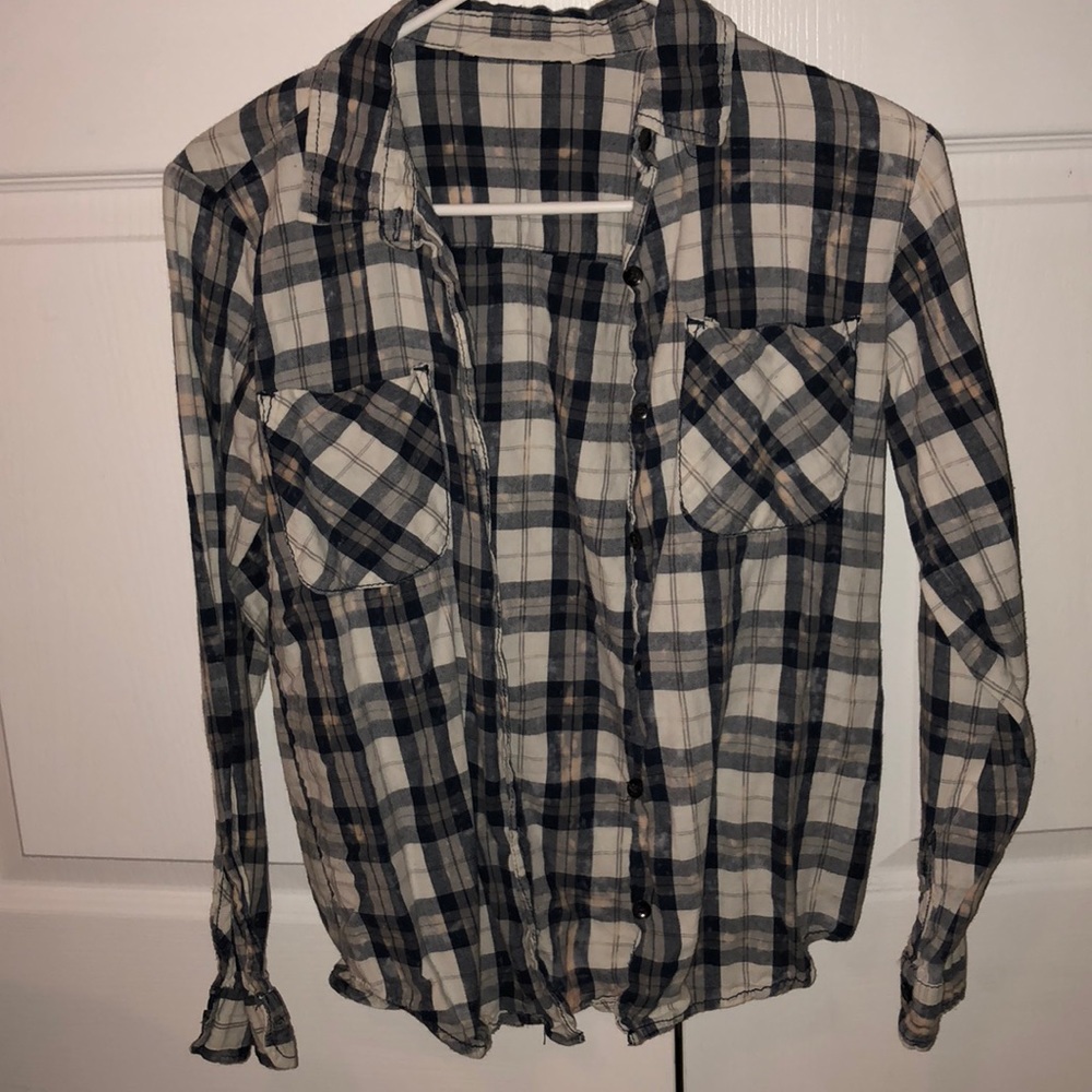 Cute light flannel!